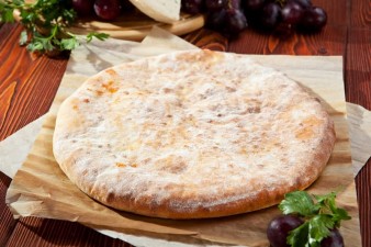 Пирог с клубникой