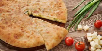 Осетинские пироги с мясом, сыром, болгарским перцем