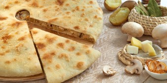 Осетинские пироги с картошкой и грибами 