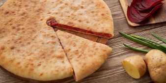 Осетинские пироги со свекольными листьями и сыром